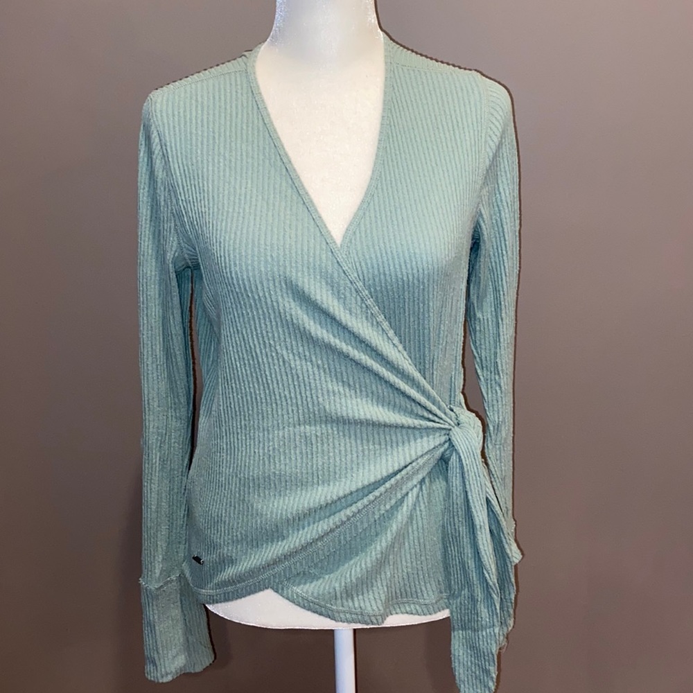 A&F Wrap Long Sleeve